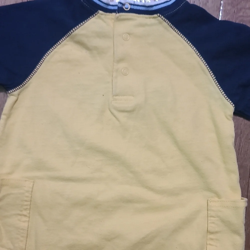 Carter's Yellow and Navy Baby Outfit (AB1)
